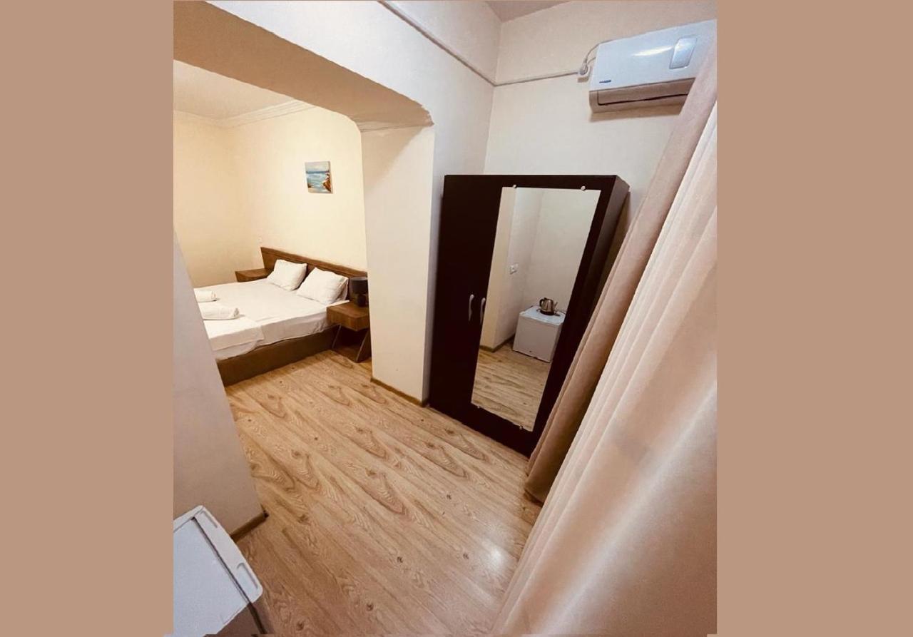 Hotel Grand Tbilisi Exteriör bild