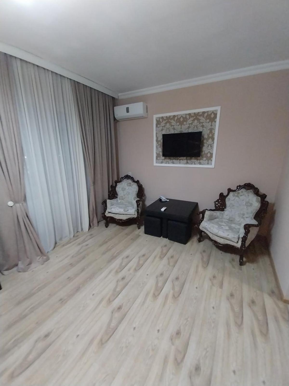 Hotel Grand Tbilisi Exteriör bild